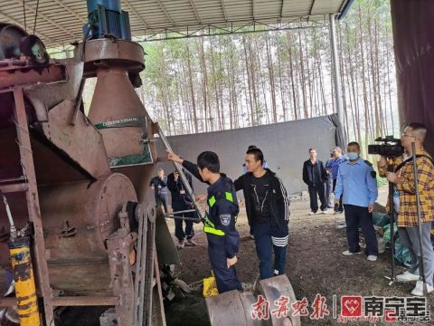 南寧一泥炭土加工廠廢料污染引爭議，執法部門稱對作物與土壤無害